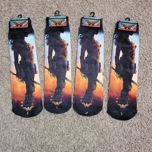 Hyp Wonder Woman DC Power Grace Wisdom Wonder Socks Fits Shoe 4-10 Adult New